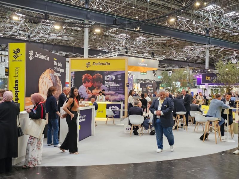 Emulzint marca presença junto ao Grupo Zeelandia na IBA 2025 